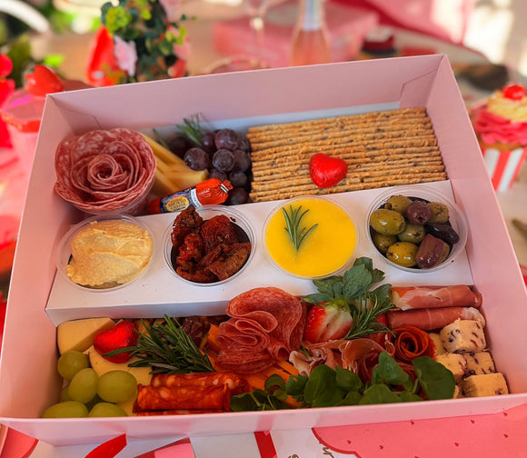 Lovers Charcuterie Box
